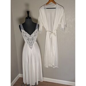 VTG Olga Peignoir Set White V Lace Nightgown (91140) Robe (93140)Sz S Full Sweep